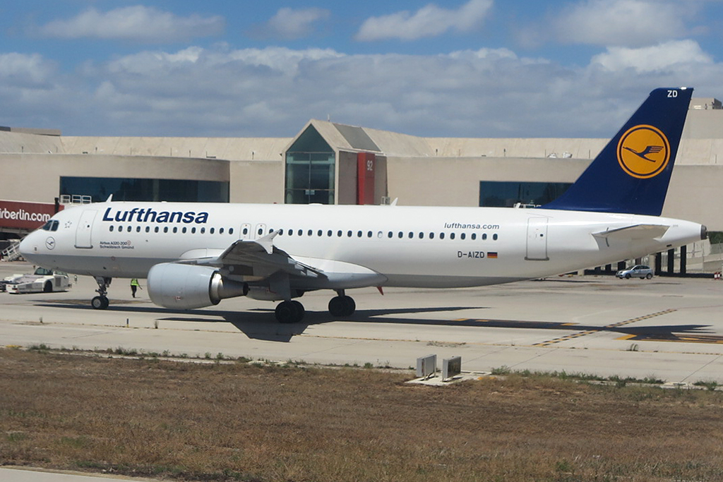 Lufthansa, D-AIZD, Airbus, A320-214, 15.05.2015, PMI, Palma de Mallorca, Spain 


