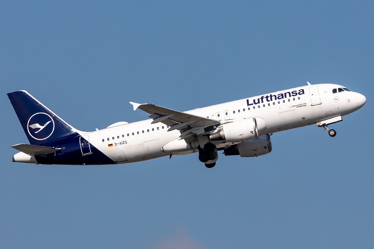 Lufthansa, D-AIZG, Airbus, A320-214, 09.10.2021, CDG, Paris, France