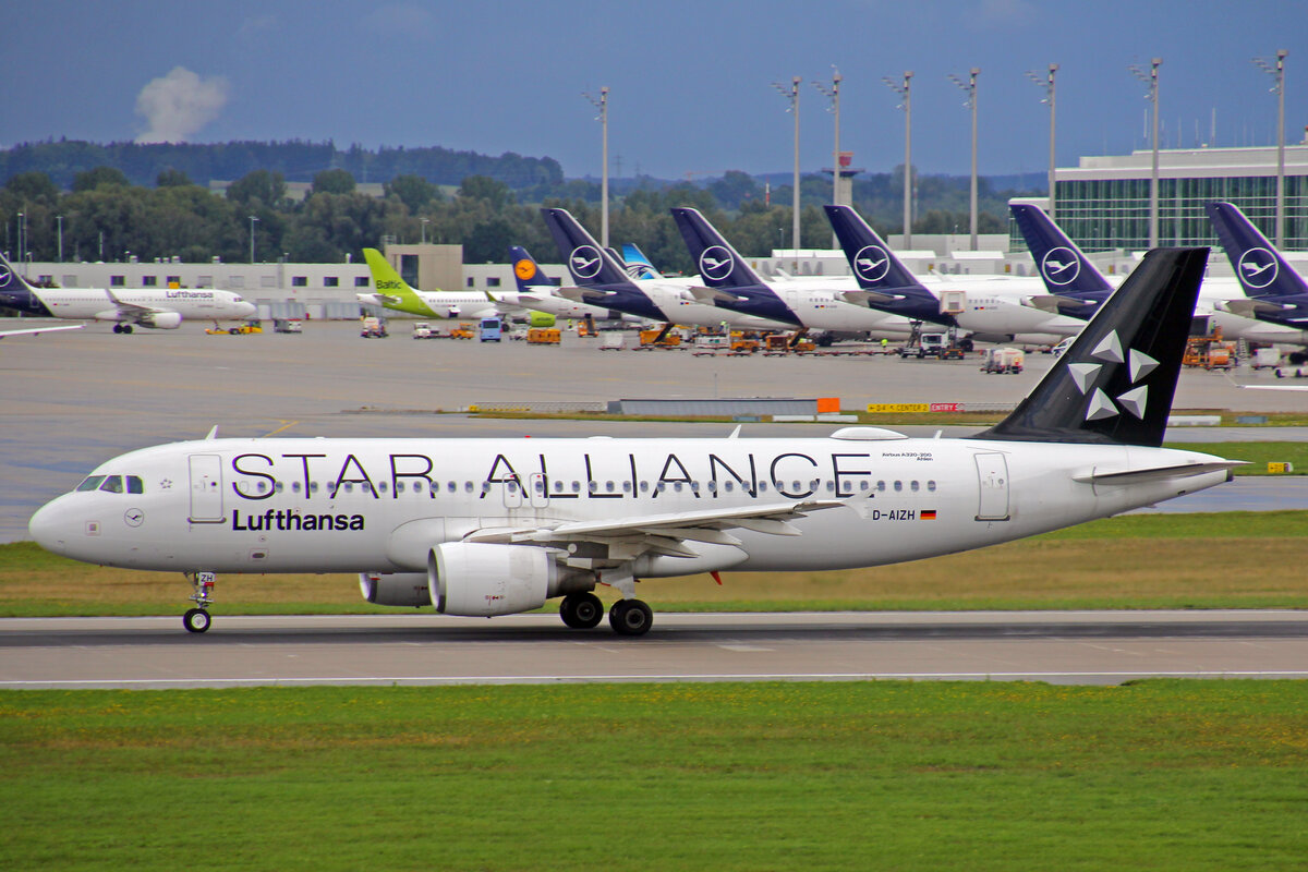 Lufthansa, D-AIZH, Airbus A320-214, msn: 4363,  Ahlen , 10.September 2022, MUC München, Germany.
