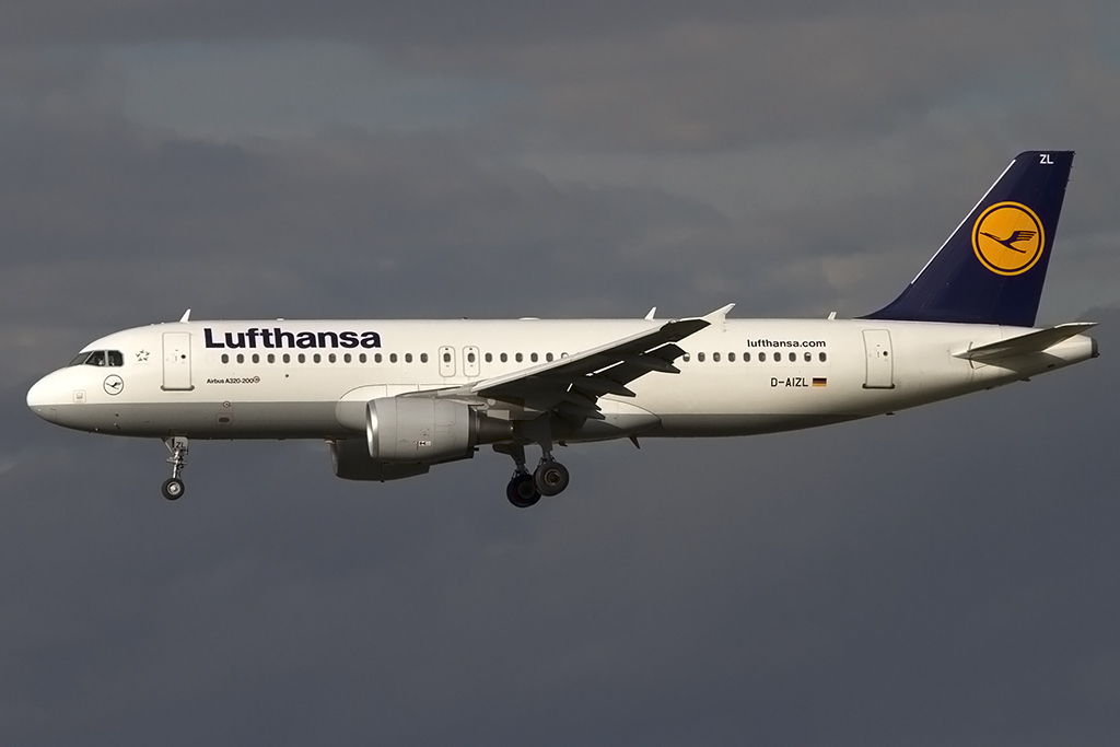 Lufthansa, D-AIZL, Airbus, A320-214, 29.10.2013, MUC, München, Germany 



