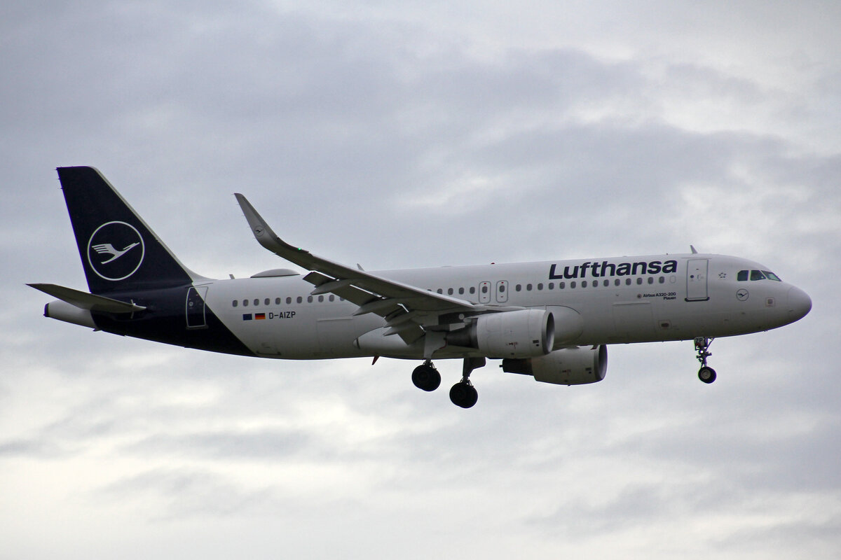 Lufthansa, D-AIZP, Airbus A320-214, msn: 5487,  Plauen , 17.Januar 2023, ZRH Zürich, Switzerland.