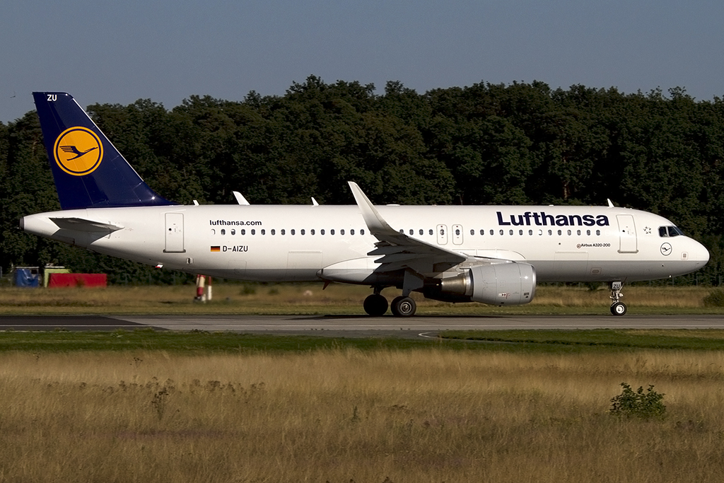 Lufthansa, D-AIZU Airbus, A320-214, 05.09.2013, FRA, Frankfurt, Germany 



