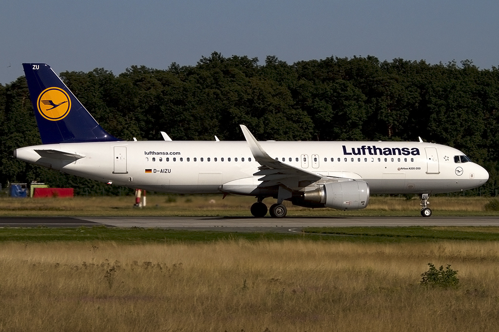 Lufthansa, D-AIZU Airbus, A320-214, 05.09.2013, FRA, Frankfurt, Germany 



