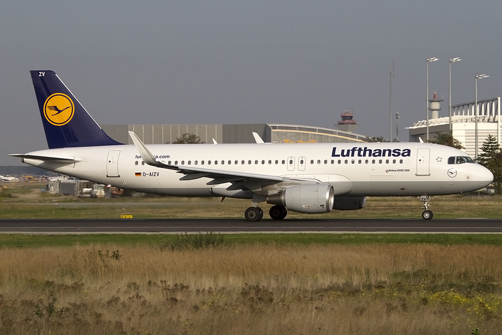 Lufthansa, D-AIZV, Airbus, A320-214, 28.09.2013, FRA, Frankfurt, Germany 





