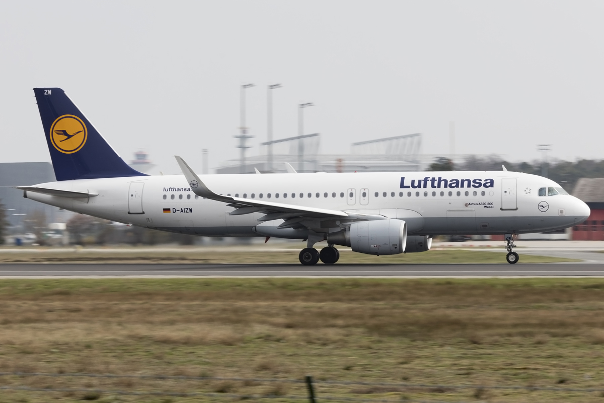 Lufthansa, D-AIZW, Airbus, A320-214, 02.04.2016, FRA, Frankfurt, Germany 




