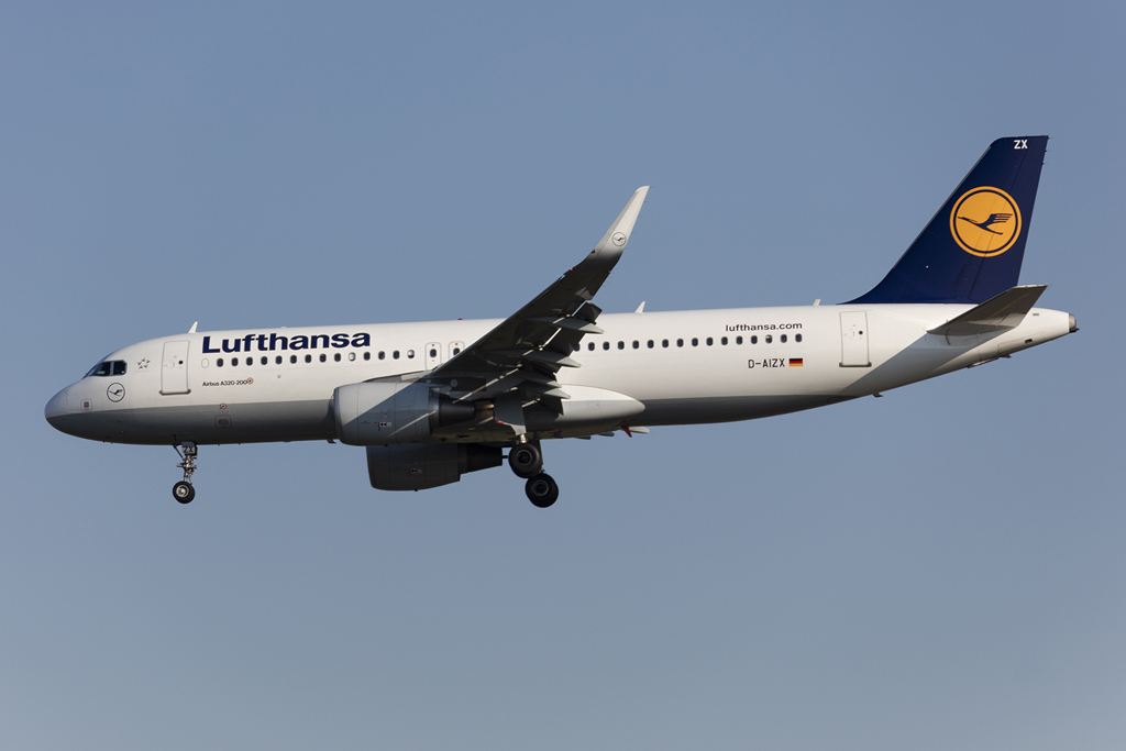 Lufthansa, D-AIZX, Airbus, A320-214, 30.08.2015, FRA, Frankfurt, Germany



