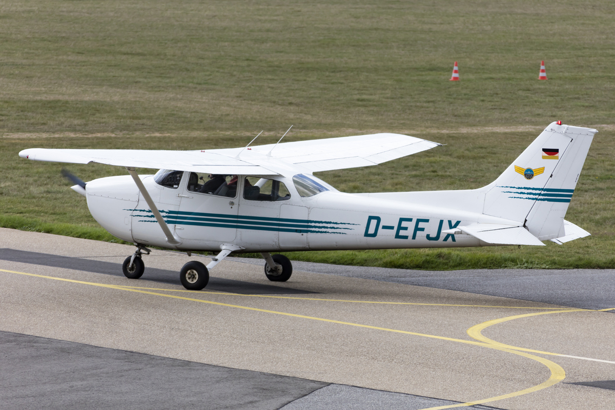 Lufthansa, D-EFJX, Reims-Cessna, F172N Skyhawk, 09.09.2015, MHG, Mannheim, Germany


