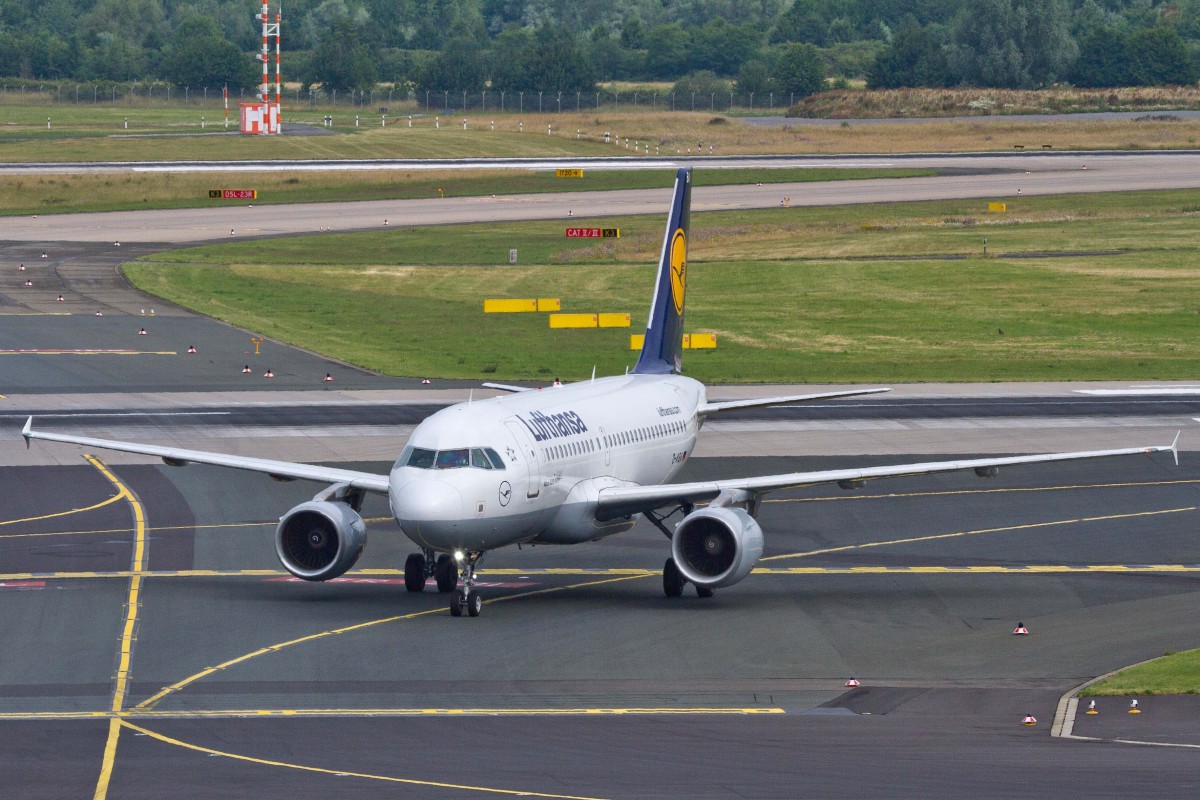 Lufthansa (LH-DLH), D-AIBA  ohne , Airbus, A 319-112, 27.06.2015, DUS-EDDL, Düsseldorf, Germany