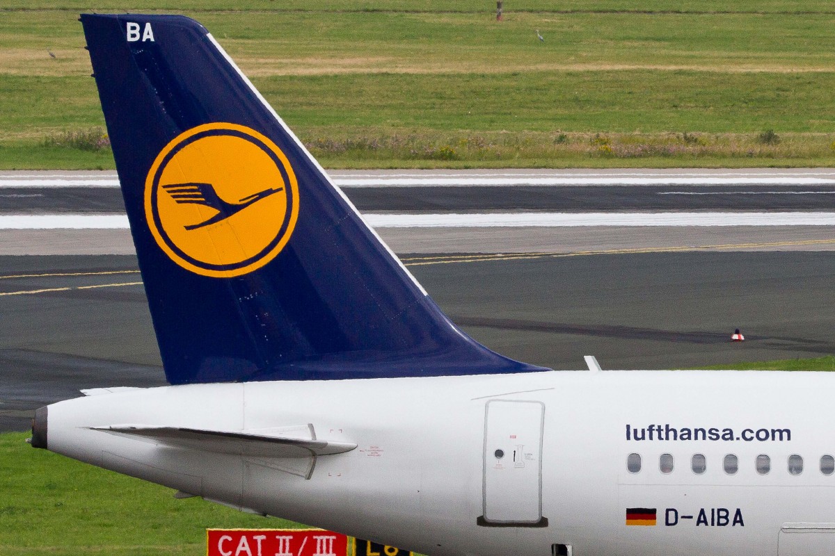 Lufthansa (LH-DLH), D-AIBA  ohne , Airbus, A 319-112 (Seitenleitwerk/Tail), 27.06.2015, DUS-EDDL, Düsseldorf, Germany