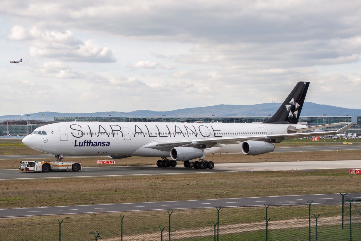 Lufthansa (LH-DLH), D-AIGY  Lünen , Airbus, A 340-313X ~ SA-Lkrg. 11.04.2017, FRA-EDDF, Frankfurt, Germany