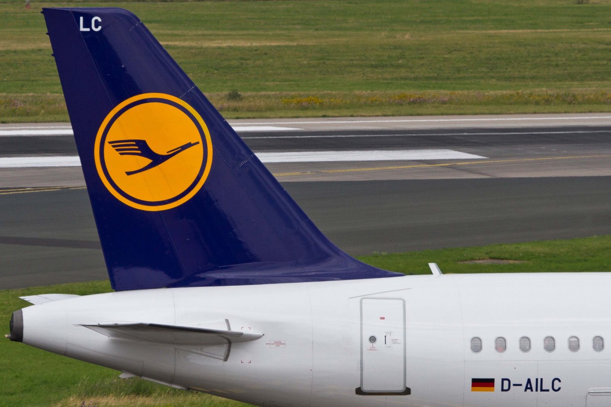 Lufthansa (LH-DLH), D-AILC  Rüsselsheim , Airbus, A 319-114 (Seitenleitwerk/Tail), 27.06.2015, DUS-EDDL, Düsseldorf, Germany