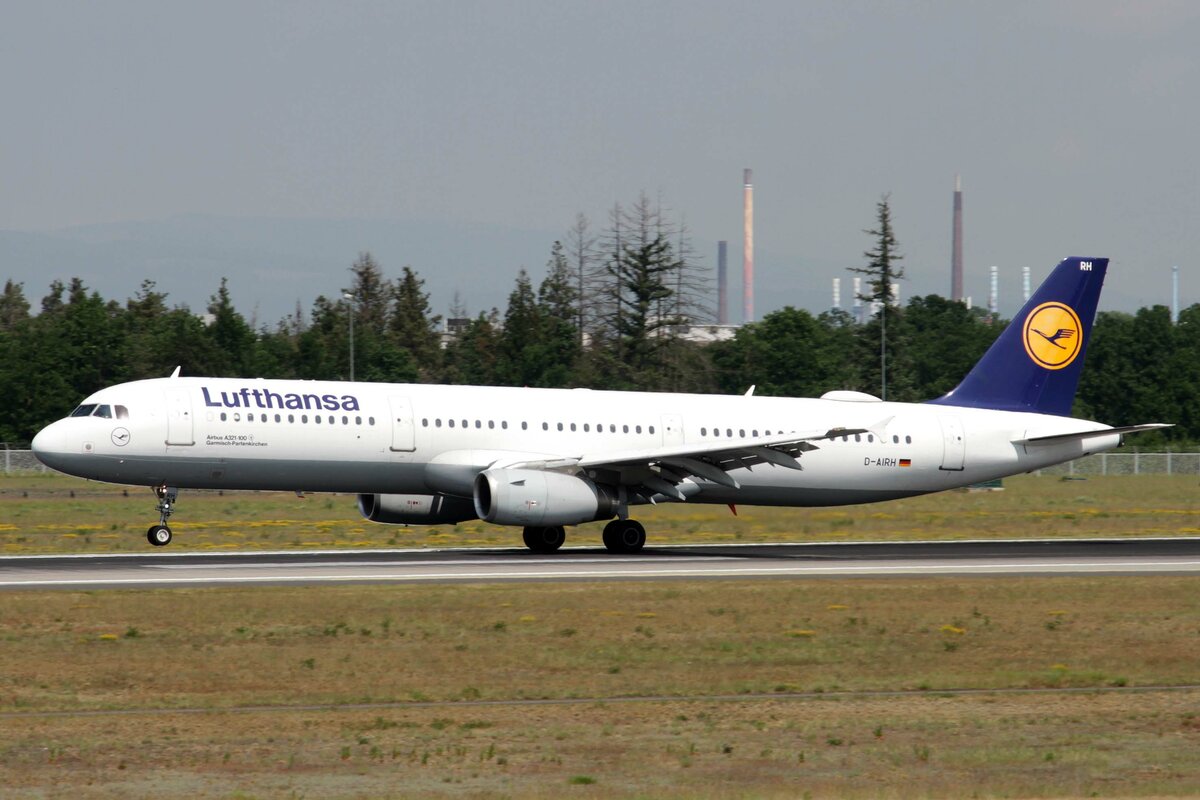 Lufthansa (LH-DLH), D-AIRH, Airbus, A 321-131  Garmisch-Partenkirchen , 20.05.2022, EDDF-FRA, Frankfurt, Germany