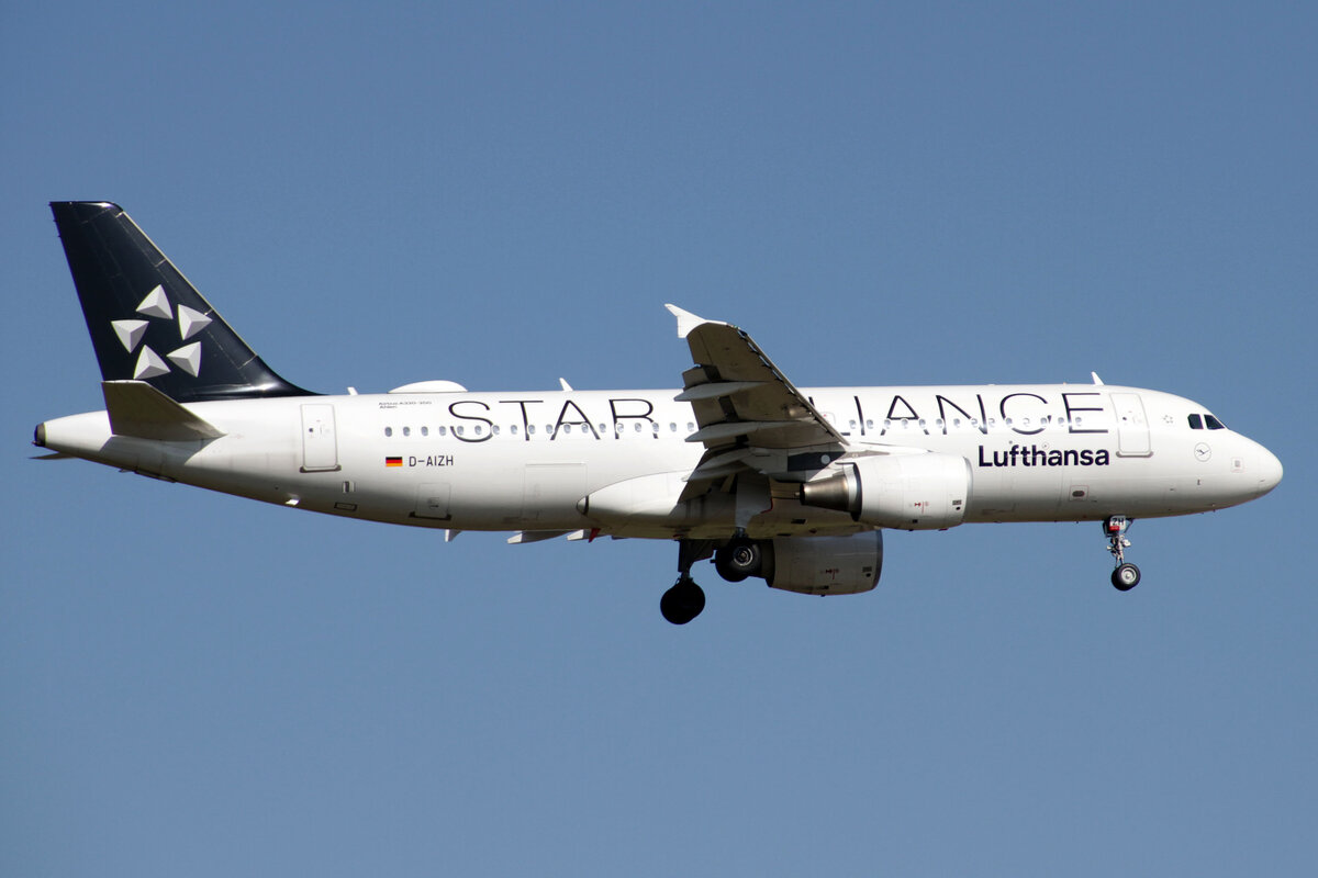 Lufthansa (LH-DLH), D-AIZH  Ahlen , Airbus, A 320-214 ~ SA-Lkrg., 15.09.2023, EDDF-FRA, Frankfurt, Germany