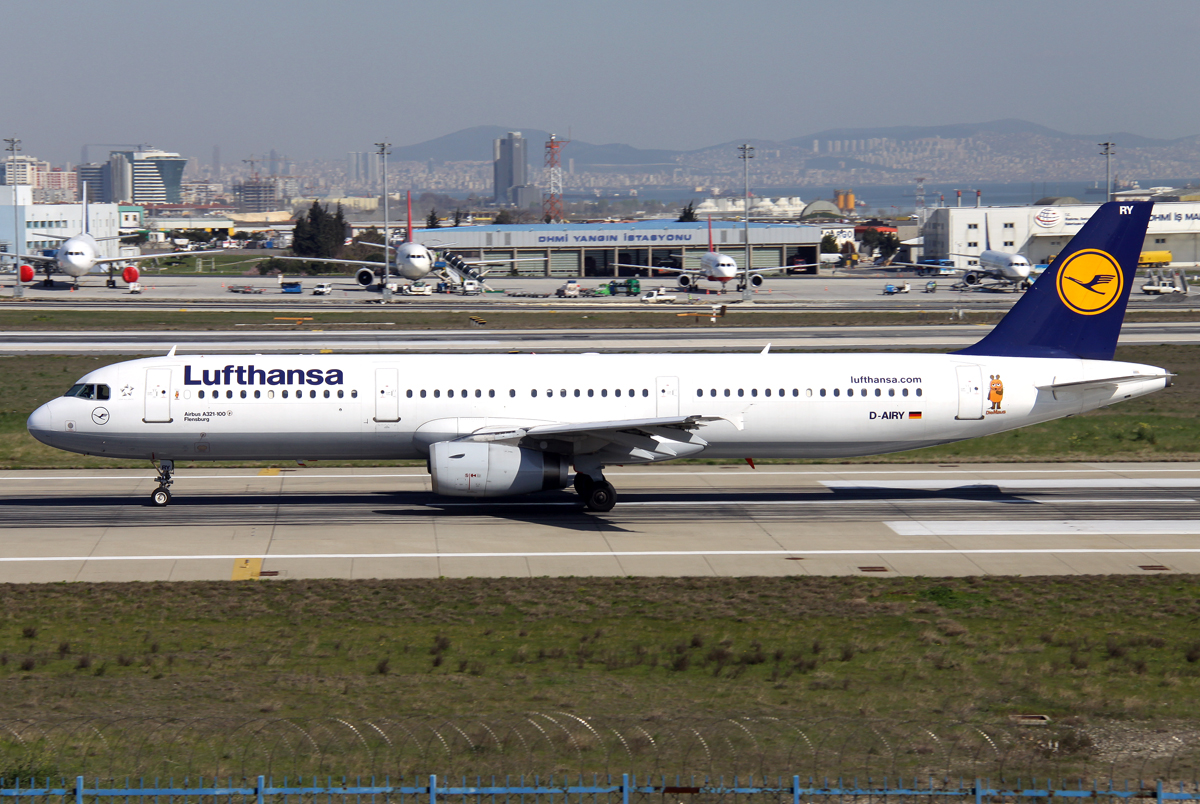 Lufthansa Maus A-321 D-AIRY beim Takeoff auf 36L in IST / LTBA / Istanbul am 21.03.2014