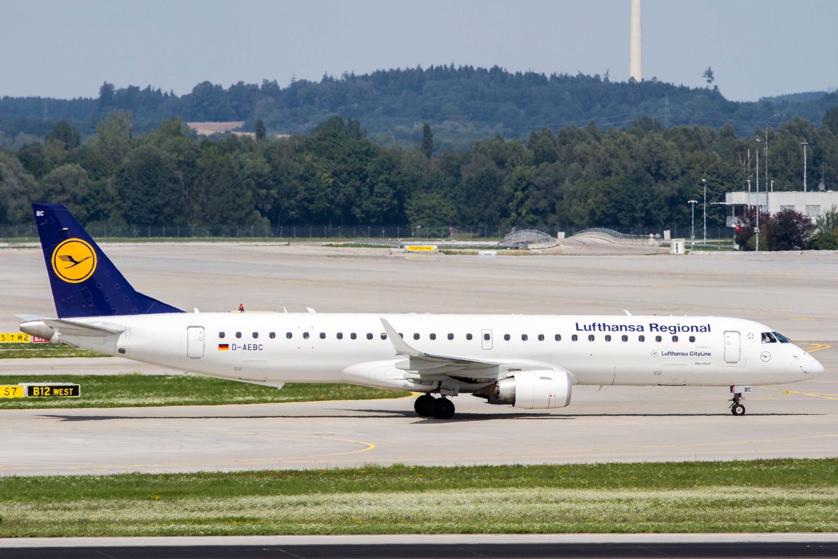 Lufthansa Regional -CityLine- (CH-CLH), D-AEBC  Oberstdorf , Embraer, 195 LR (190-200 LR), 22.08.2017, MUC-EDDM, München, Germany 