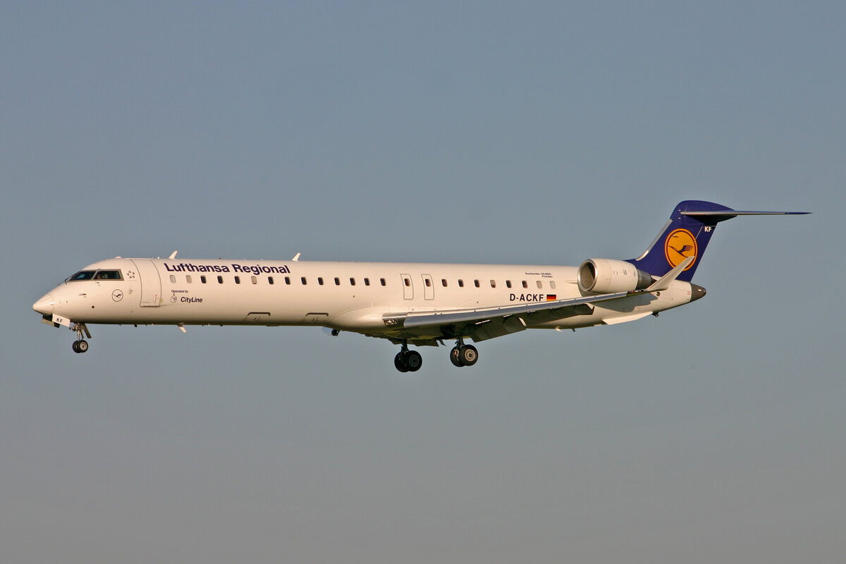 Lufthansa Regional - CityLine, D-ACKF, Bombardier CRJ-900, msn: 15083,  Prenzlau , 08.Mai 2008, ZRH Zürich, Switzerland.