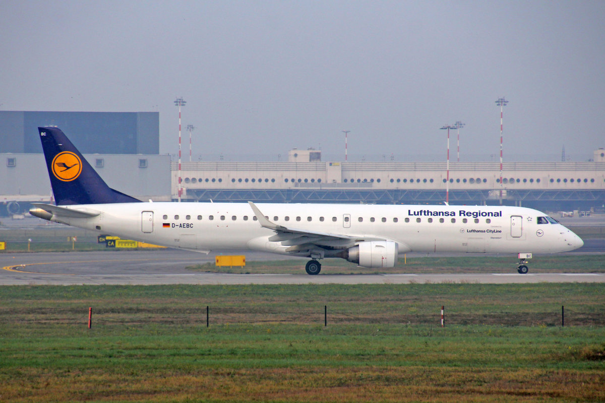 Lufthansa Regional CityLine, D-AEBC, Embraer ERJ-195LR, msn: 19000320,  Oberstdorf , 16.Oktober 2018, MXP Milano-Malpensa, Italy.