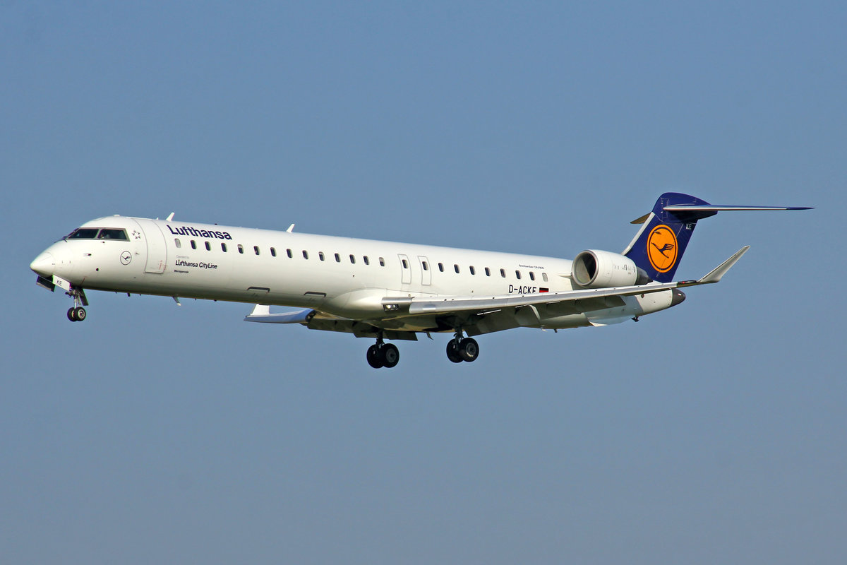 Lufthansa Regional, D-ACKE, Bombardier CRJ-900, msn: 15081,  Wernigerode , 24.Juli 2019, ZRH Zürich, Switzerland.