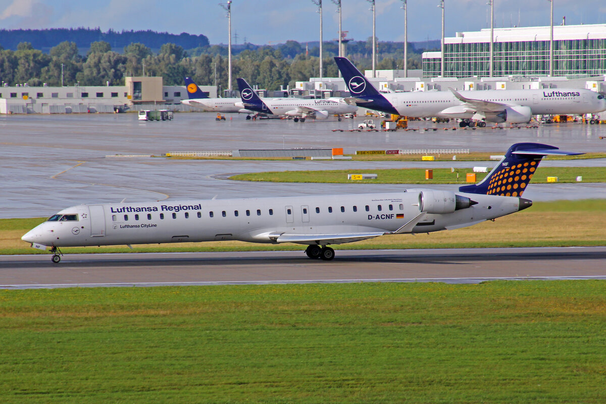 Lufthansa Regional, D-ACNF, Bombardier CRJ-900, msn: 15243,  Montabauer , 10.September 2022, MUC München, Germany.