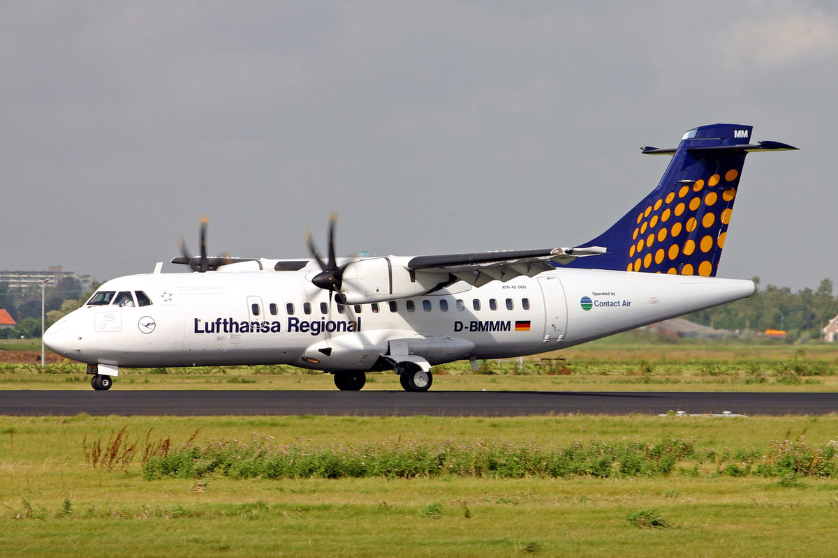 Lufthansa Regional (Opeated by Contact Air), D-BMMM, ATR 42-500, msn: 546, 14.September 2004, AMS Amsterdam, Netherland.
