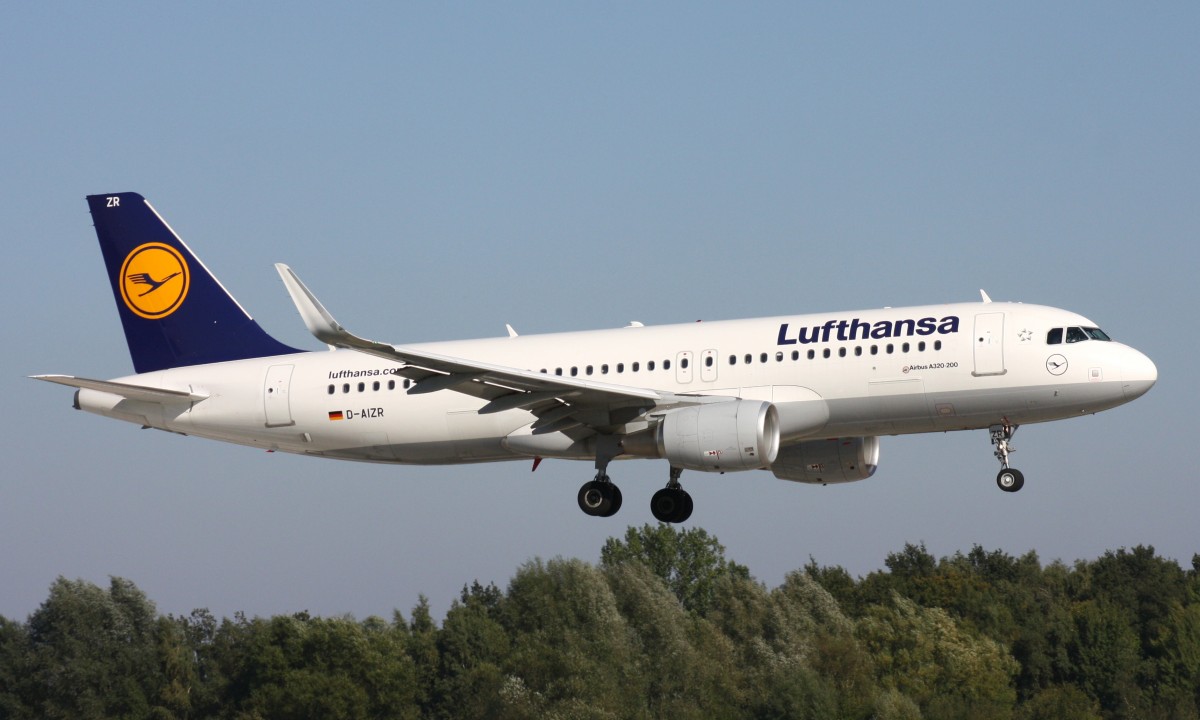 Lufthansa,D-AIZR,(c/n5525),Airbus A320-214(SL),03.10.2013,HAM-EDDH,Hamburg,Germany