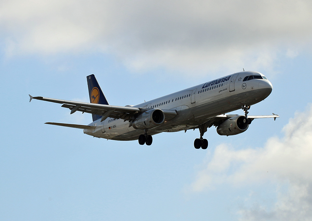 Lufthansqa, Airbus A 321-231, D-AIDU, TXL, 19.09.2019