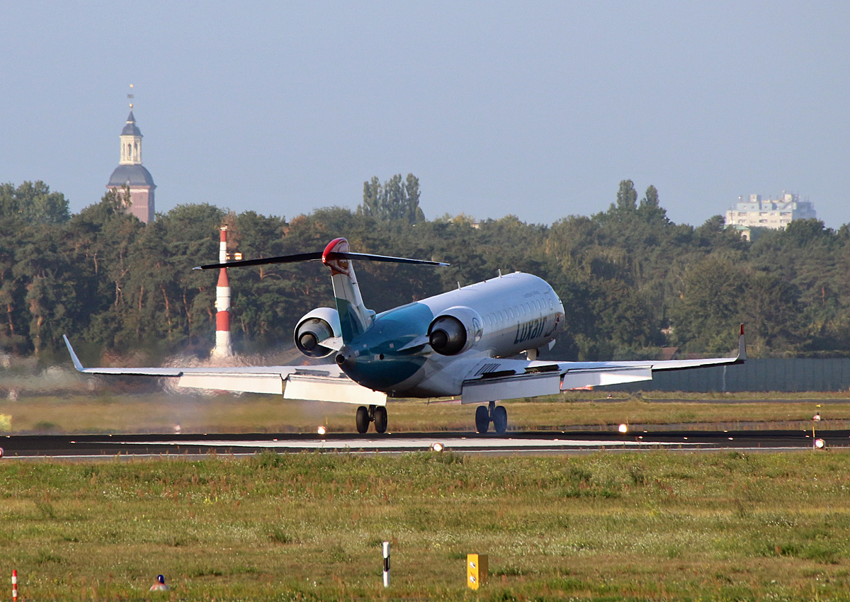 Luxair(Adria Airways), CRJ701ER, S5-AAZ, TXL, 19.09.2019