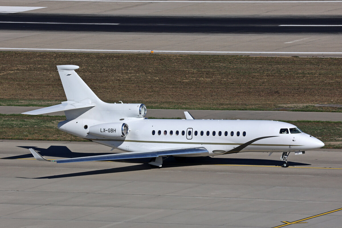 Luxaviation, LX-GBH, Dassault Falcon 8X, msn: 453, 26.September 2026, ZRH Z�rich, Switzerland.