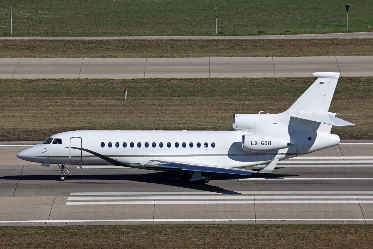 Luxaviation, LX-GBH, Dassault Falcon 8X, msn: 453, 26.September 2026, ZRH Z�rich, Switzerland.