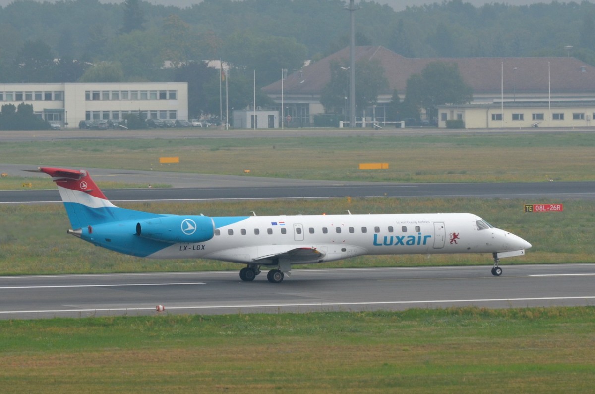 LX-LGX Luxair Embraer ERJ-145LU   beim Start am 30.07.2014 in Tegel