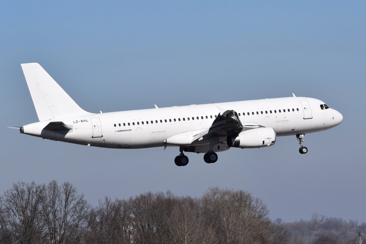 LZ-BHL , Balkan Holidays Air (BH Air) , Airbus A320-232 , Berlin-Brandenburg  Willy Brandt  , BER , 13.03.2022 ,