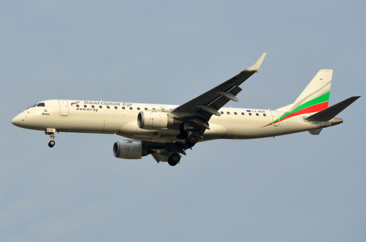 LZ-BUR Bulgaria Air Embraer ERJ-190STD (ERJ-190-100)   am 05.11.2014 Anflug Tegel