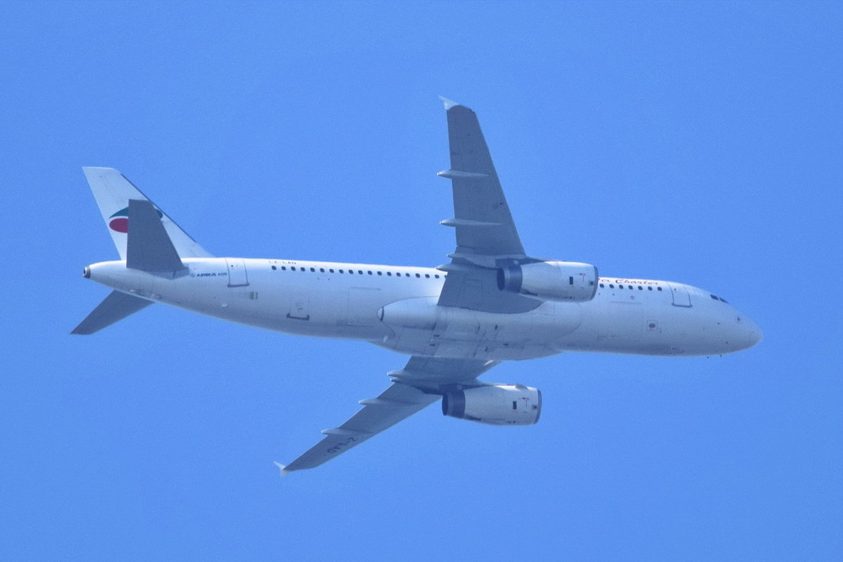 LZ-LAD Bulgarian Air Charter Airbus A320-231 , 28.07.2019 , Anflug Tegel