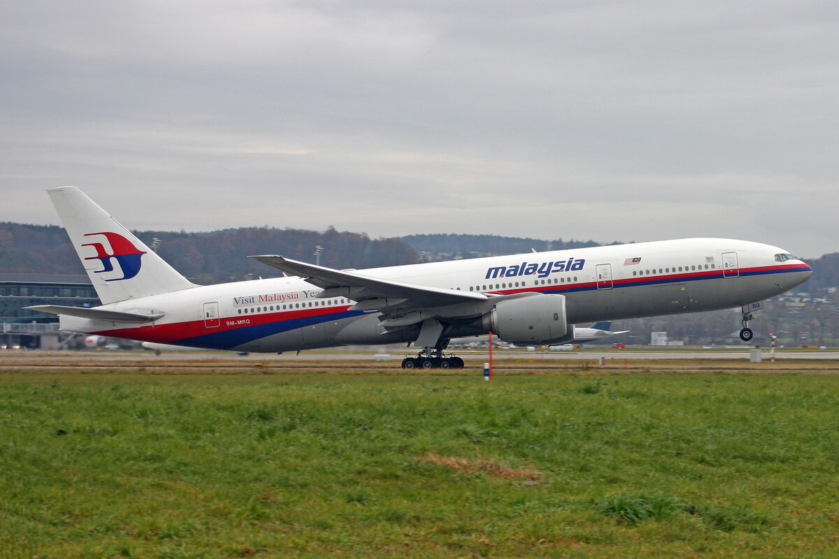 Malaysia Airlines, 9M-MRO, Boeing B777-2H6ER, msn: 28420/404, 25.November 2007, ZRH Zürich, Switzerland.