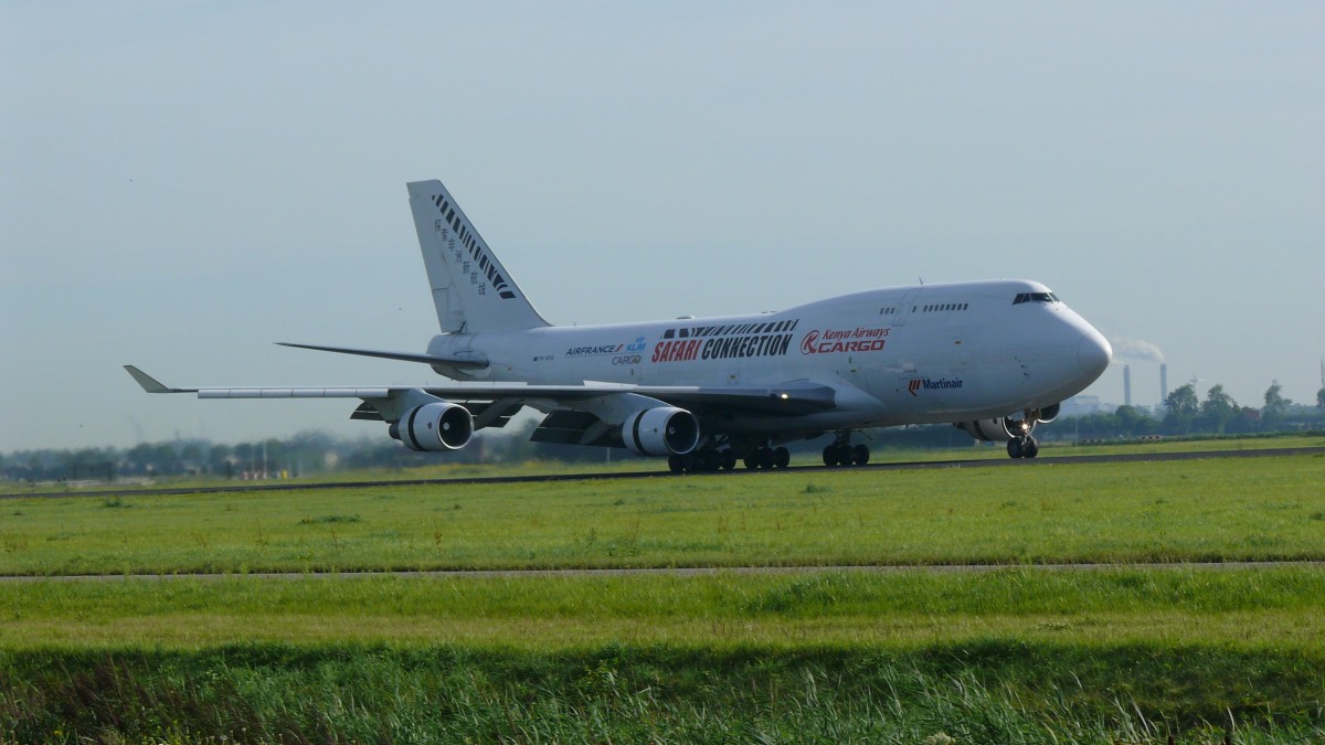 Martinair Cargo Boeing 747-412(BCF) PH-MPS landet am 18.08.2012 in Amsterdam.