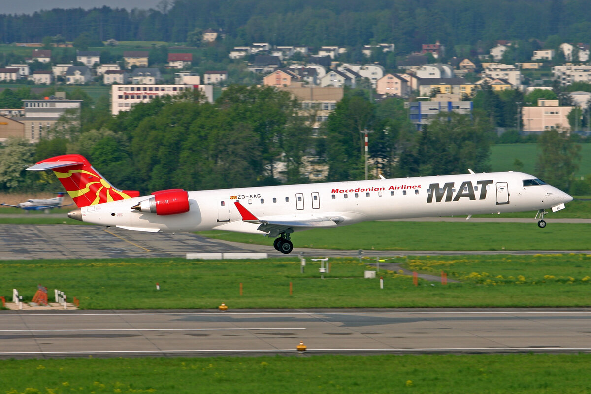 MAT Macedonian, Z3-AAG, Bombardier CRJ-900, msn: 15001, 06.Mai 2006, ZRH Zürich, Switzerland.