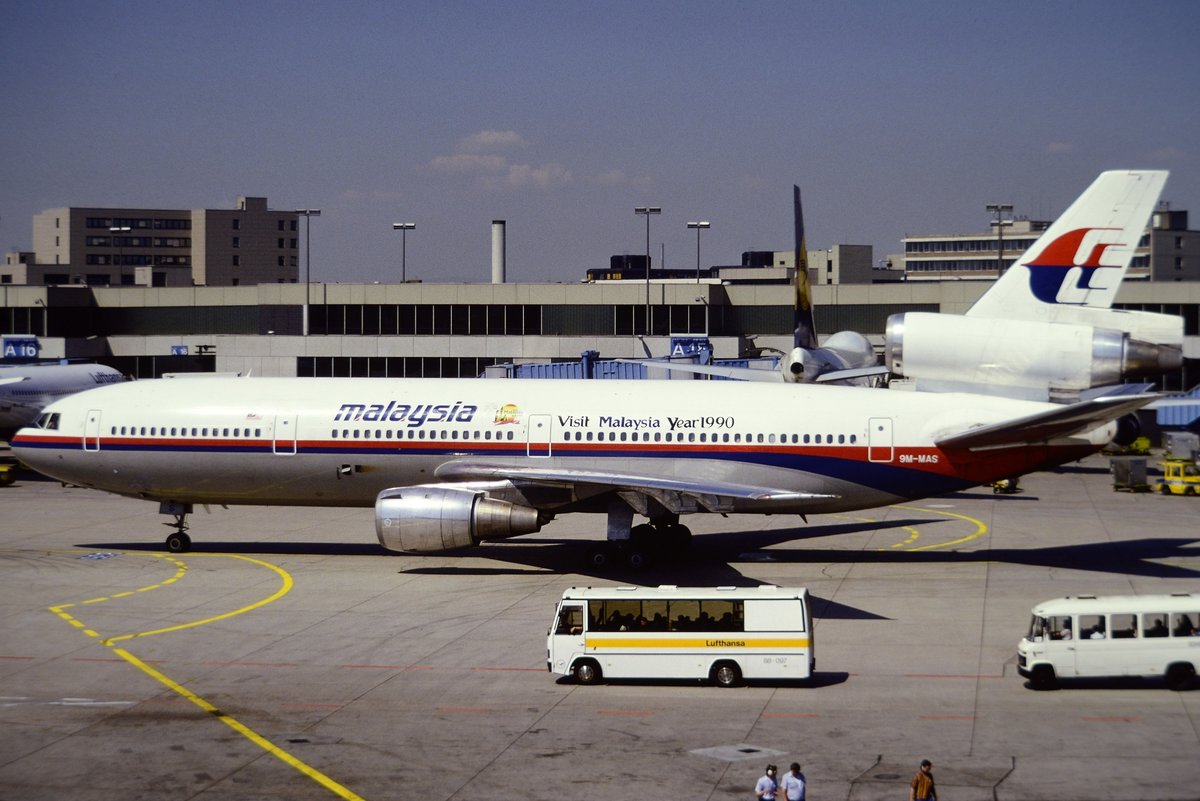 McDonnell Douglas DC-10-30F - MH MAS Malysia Airlines sticker 'Visit Malysia Year 1990' - 9M-MAS - 05.05.1990 - FRA