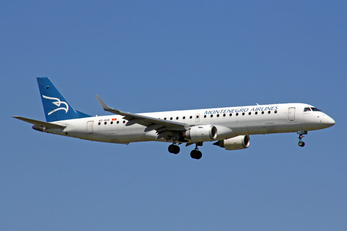 Montenegro Airlines, 4O-AOB, Embraer Emb-195LR, 7.August 2017, ZRH Zürich, Switzerland.