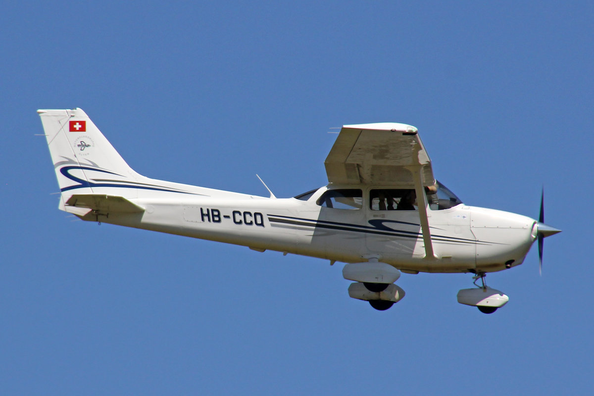 Motorfluggruppe Olten, HB-CCQ, Cessna 172 Skyhawk SP, msn: 172S10928, 22.April 2020, ZRH Zürich, Switzerland.