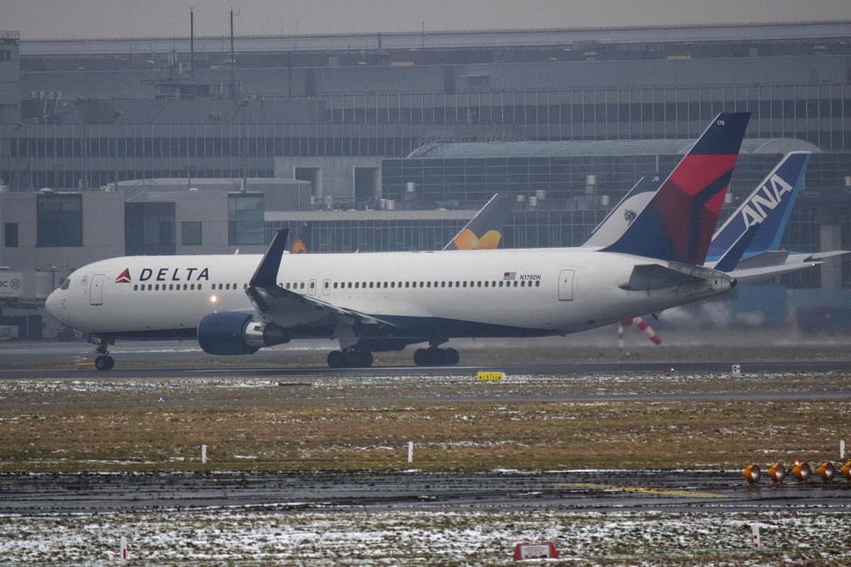 N178DN Delta Air Lines Boeing 767-332(ER)(WL)  , FRA , 04.12.2017