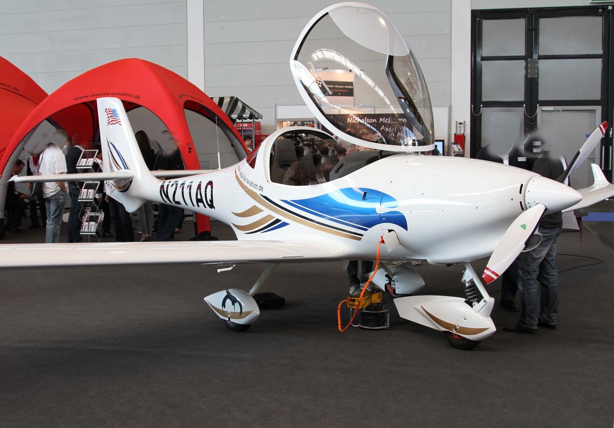 N211AQ, Aquila, A-211, 24.04.2013, Aero 2013 (EDNY-FDH), Friedrichshafen, Germany
