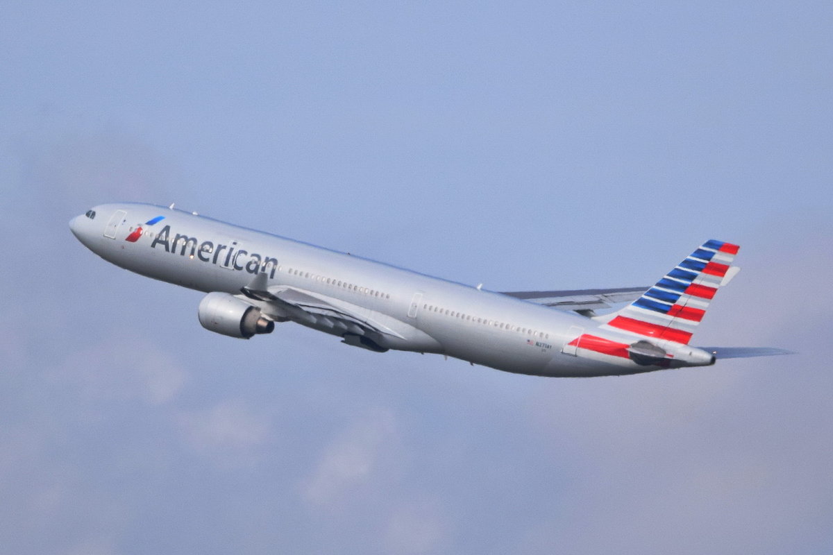 N273AY American Airlines Airbus A330-323   , MUC , 04.10.2017
