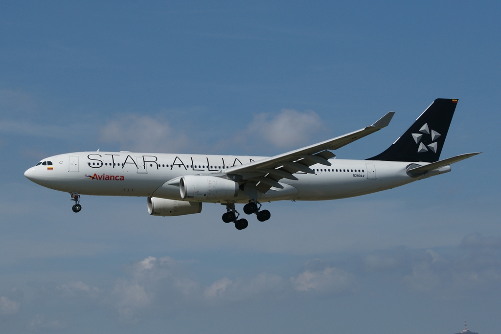 N280AV, A330-243, Avianca, 19.09.2013, BCN