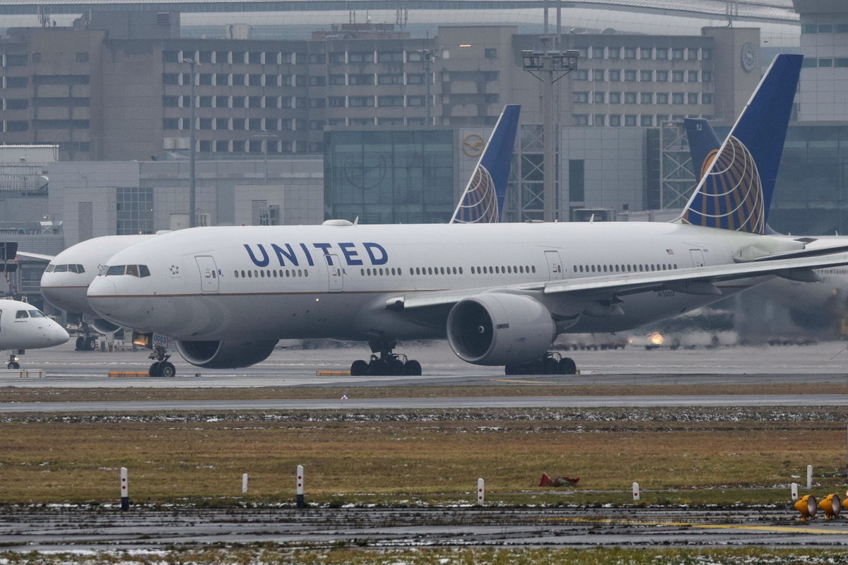 N78003 United Airlines Boeing 777-224(ER)  , FRA , 04.12.2017