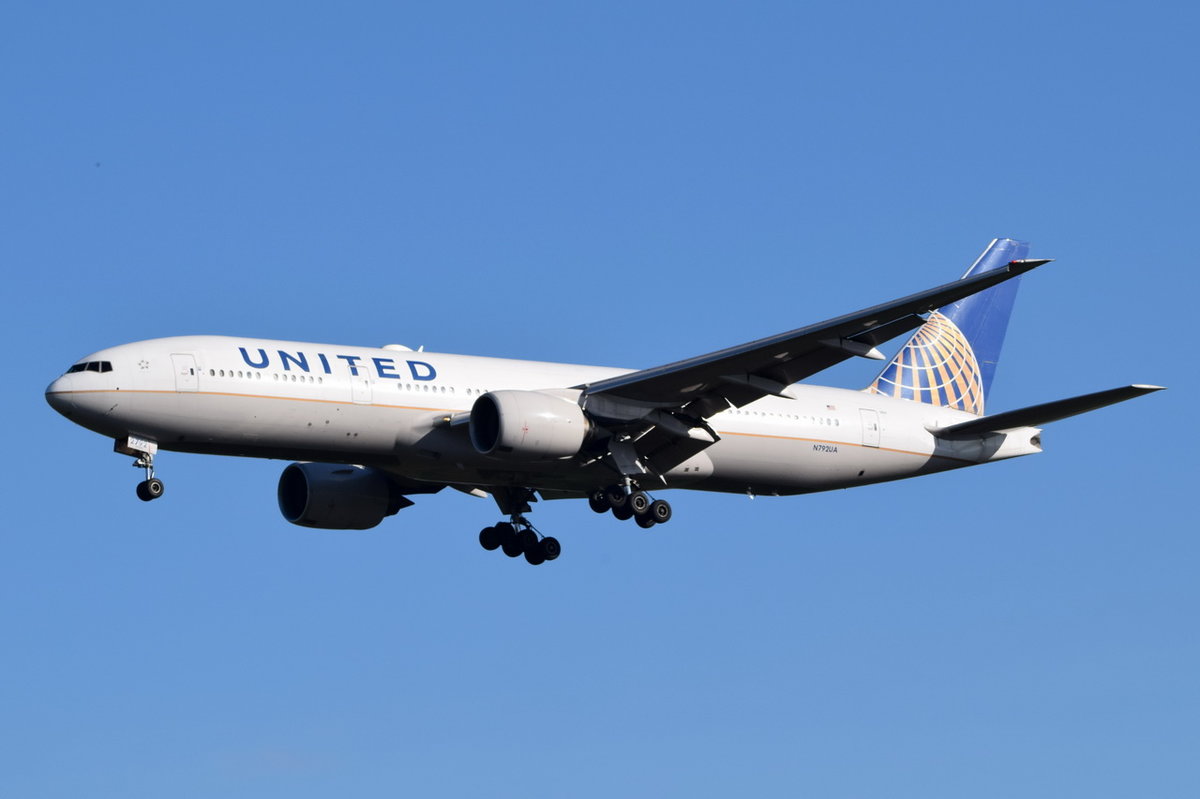 N792UA United Airlines Boeing 777-222(ER)   , MUC , 15.10.2016