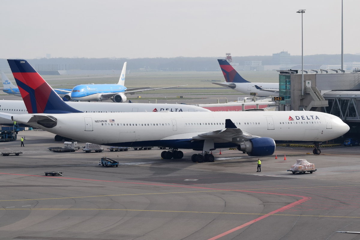 N814NW Delta Air Lines Airbus A330-323   , AMS , 13.03.2017
