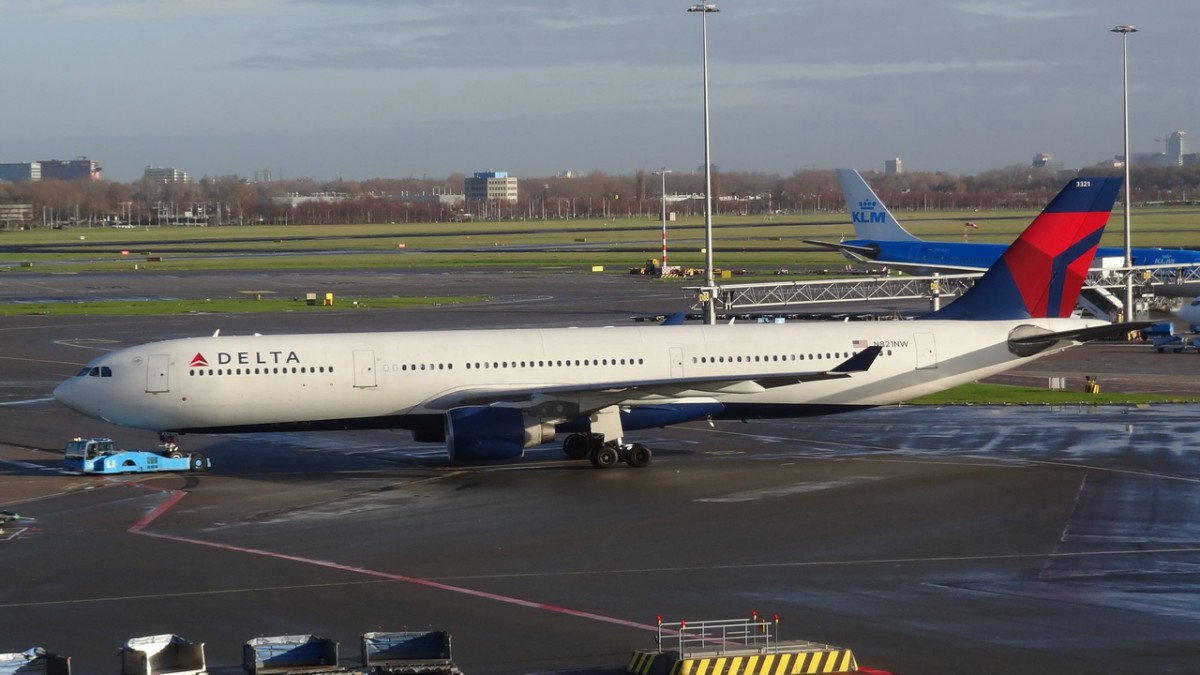 N821NW Delta Air Lines Airbus A330-323X       30.11.2013

Amsterdam-Schipol