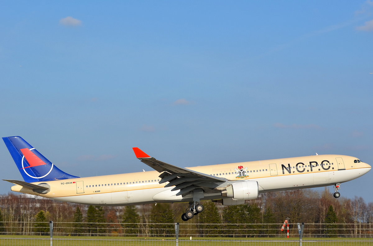 N.C.P.C Nigeria Christian Pilgrim Commission Airbus A330 TC-OCA bei der Landung in Hamburg Fuhlsbüttel am 02.04.16 (Letzte Airline Saudi Arabian Airlines) (Im Einsatz für Onurair)