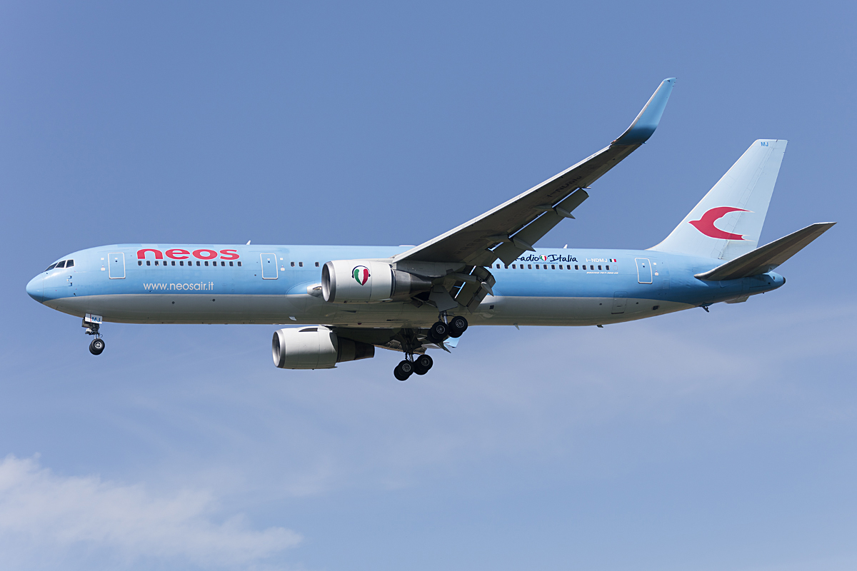 Neos, I-NDMJ, Boeing, B767-306-ER, 18.05.2016, BSL, Basel, Switzerland 



