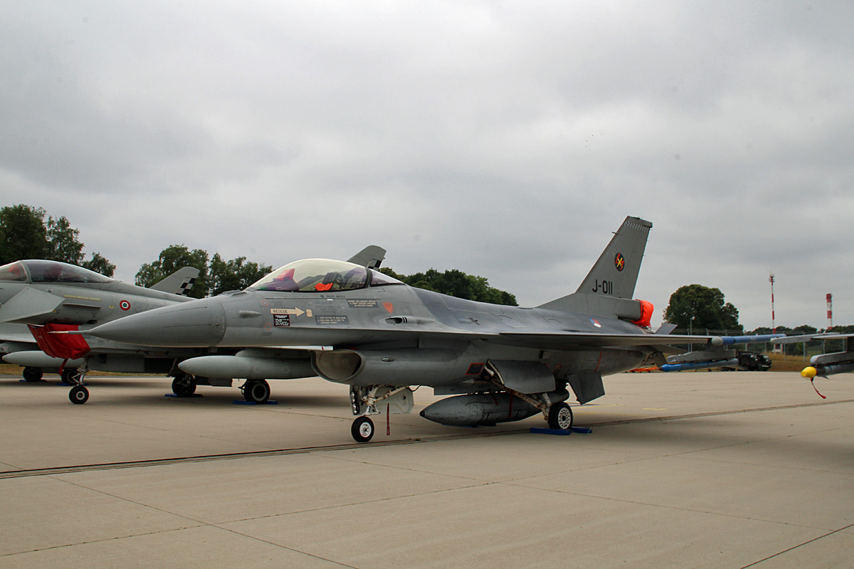 Netherlands Air Force, F-16A, J-011,  35 Jahre AWACS  Geilenkirchen, 02.07.2017